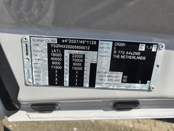 R770 V8 4x2 / PARKING COOLER / 2 TANKS / PTO / 9T AXLE